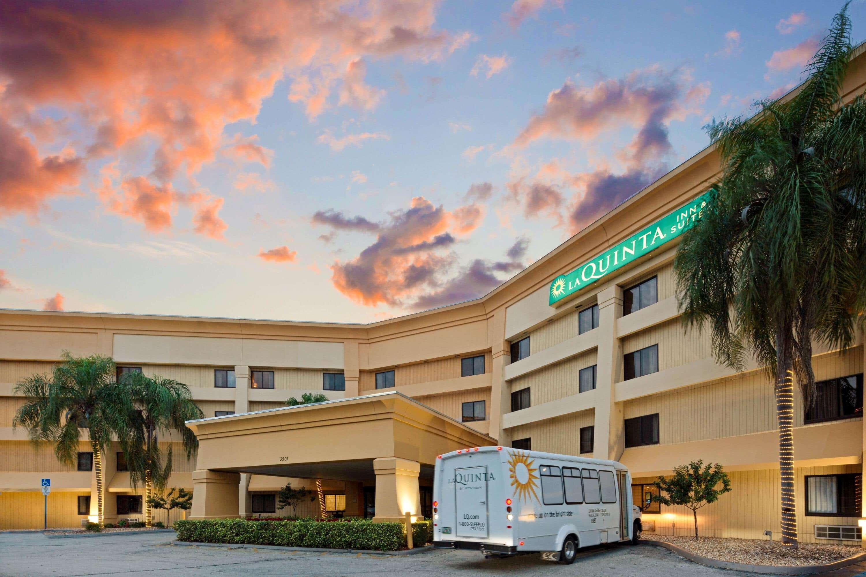 Hotel La Quinta By Wyndham Miami Airport East Miami Springs Exterior foto